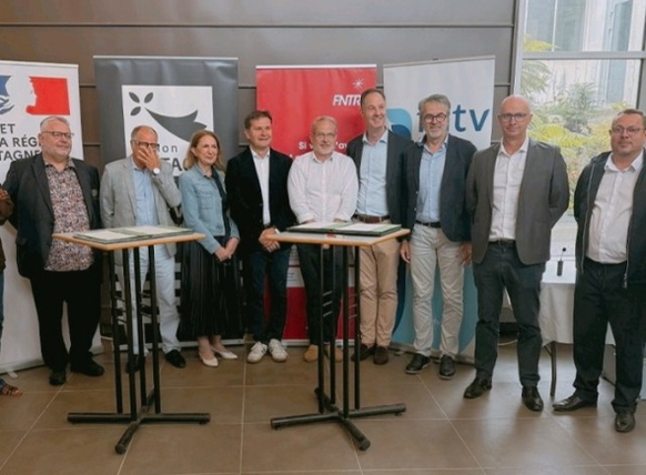 Signature pacte sectoriel breton